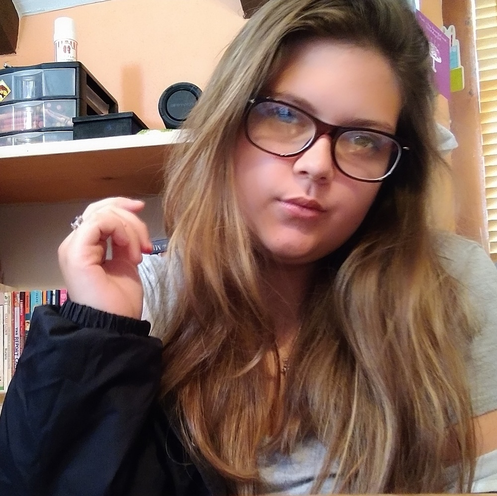 Meet your Posher, Kimberly